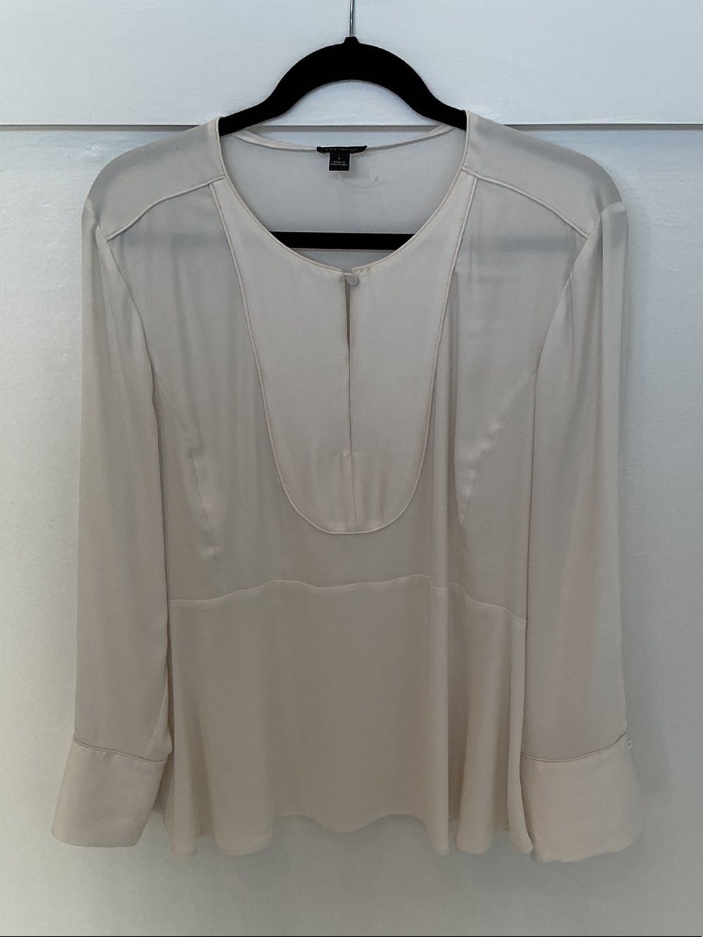 Ann Taylor Cream Long-Sleeve Silk-Like Blouse